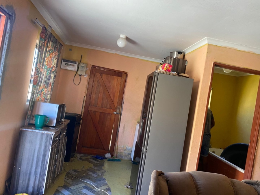 2 Bedroom Property for Sale in Mxolisi Phetani Western Cape
